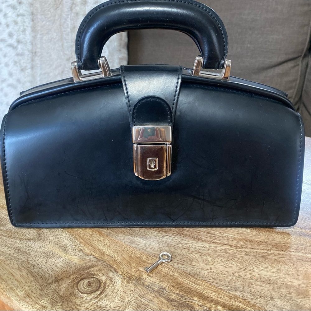 Vintage PRATESI Firenze Black Leather Lock & Key Mini Doctor Bag Handbag Purse